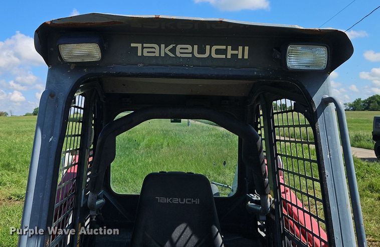 image for item EI3858 2013 Takeuchi  TL10 tracked skid steer loader