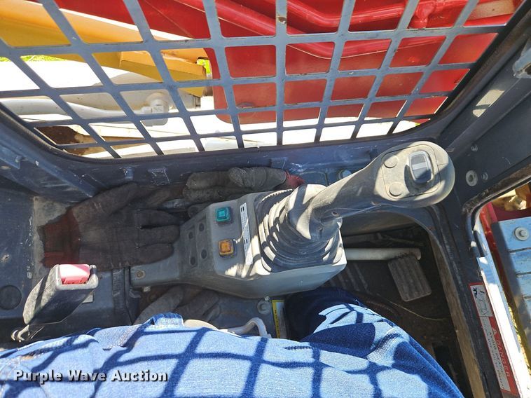 image for item EI3858 2013 Takeuchi  TL10 tracked skid steer loader