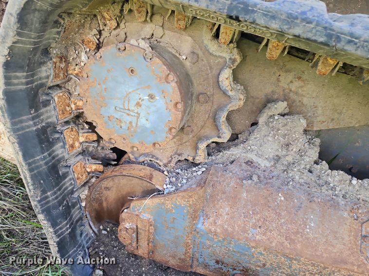 image for item EI3858 2013 Takeuchi  TL10 tracked skid steer loader