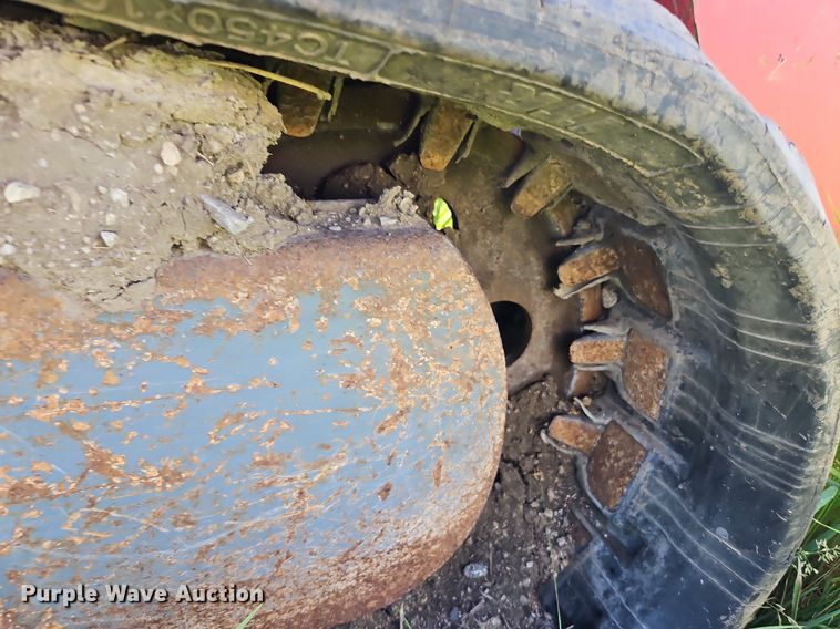 image for item EI3858 2013 Takeuchi  TL10 tracked skid steer loader