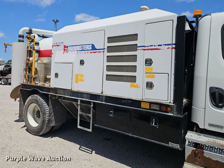 image for item EI3883 2012 Freightliner  Business Class M2 vacuum truck