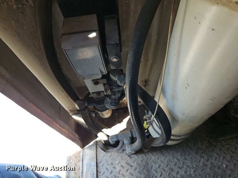 image for item EI3883 2012 Freightliner  Business Class M2 vacuum truck