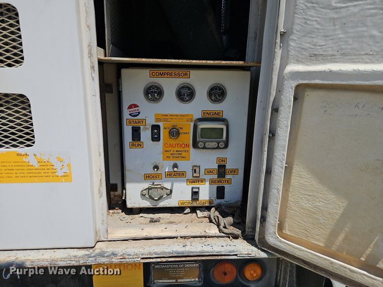 image for item EI3883 2012 Freightliner  Business Class M2 vacuum truck