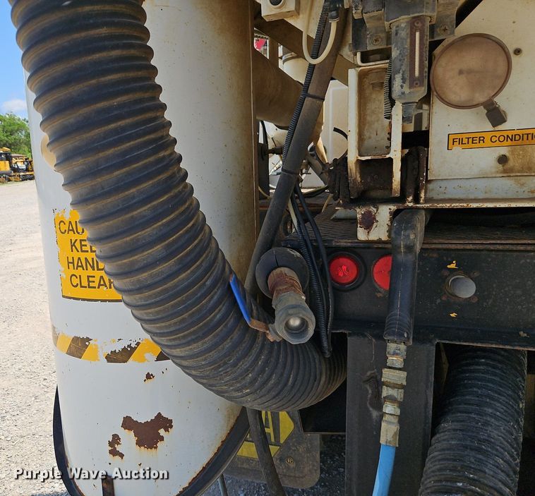 image for item EI3883 2012 Freightliner  Business Class M2 vacuum truck