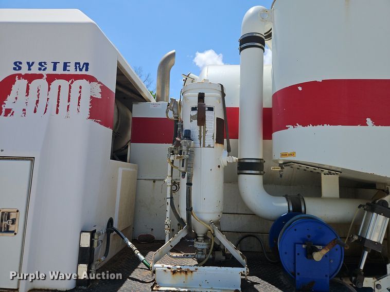 image for item EI3883 2012 Freightliner  Business Class M2 vacuum truck