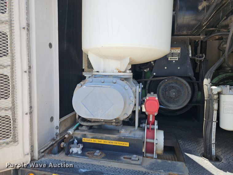 image for item EI3883 2012 Freightliner  Business Class M2 vacuum truck