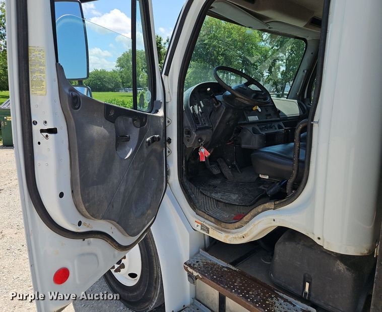 image for item EI3883 2012 Freightliner  Business Class M2 vacuum truck