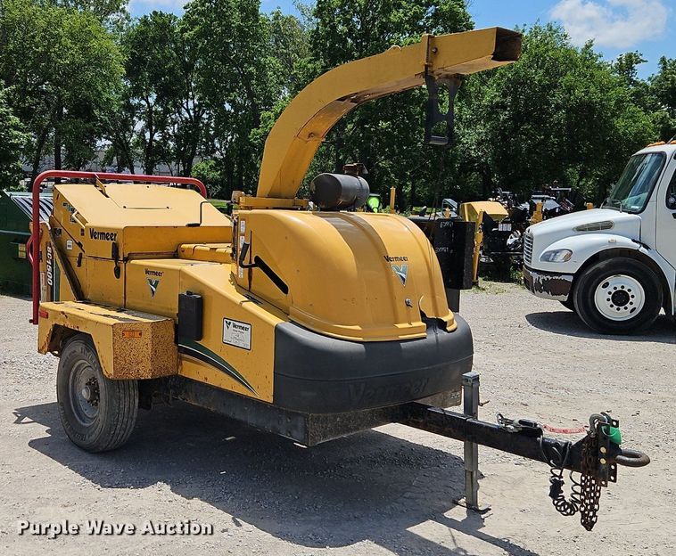 image for item EI3884 2012 Vermeer  BC1500 wood chipper