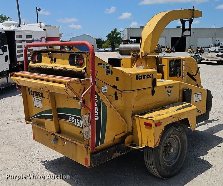 image for item EI3884 2012 Vermeer  BC1500 wood chipper