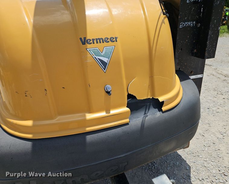 image for item EI3884 2012 Vermeer  BC1500 wood chipper
