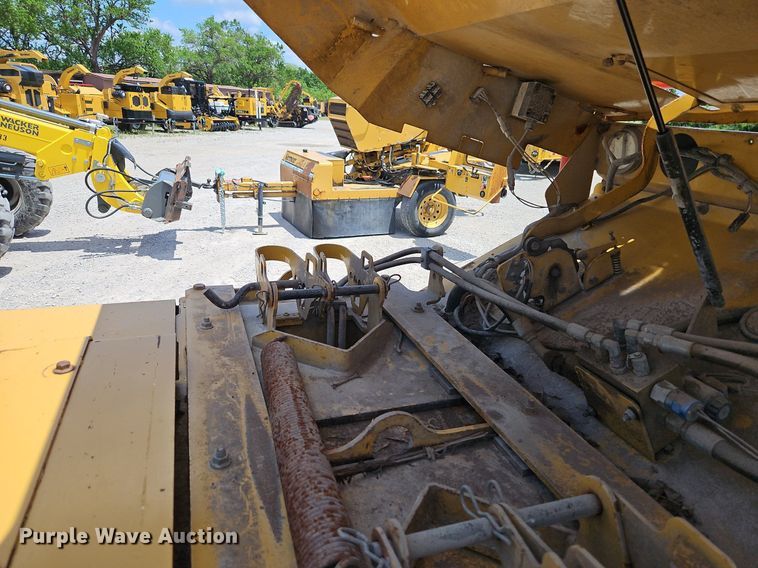 image for item EI3884 2012 Vermeer  BC1500 wood chipper