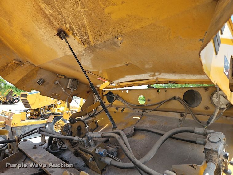 image for item EI3884 2012 Vermeer  BC1500 wood chipper