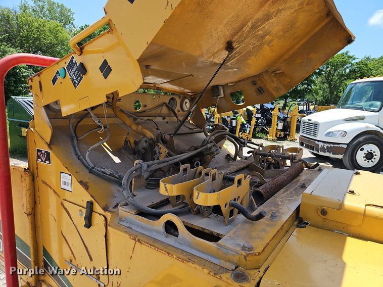 image for item EI3884 2012 Vermeer  BC1500 wood chipper
