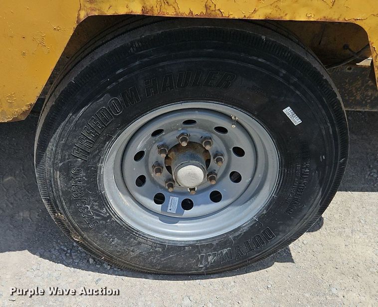 image for item EI3884 2012 Vermeer  BC1500 wood chipper