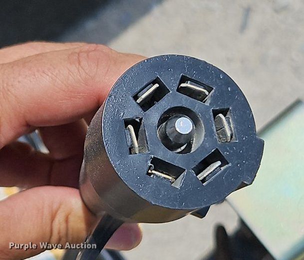 image for item EI3885 1999 Vermeer  SC752 stump grinder