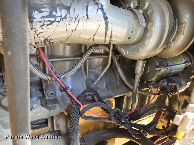 image for item EI3885 1999 Vermeer  SC752 stump grinder