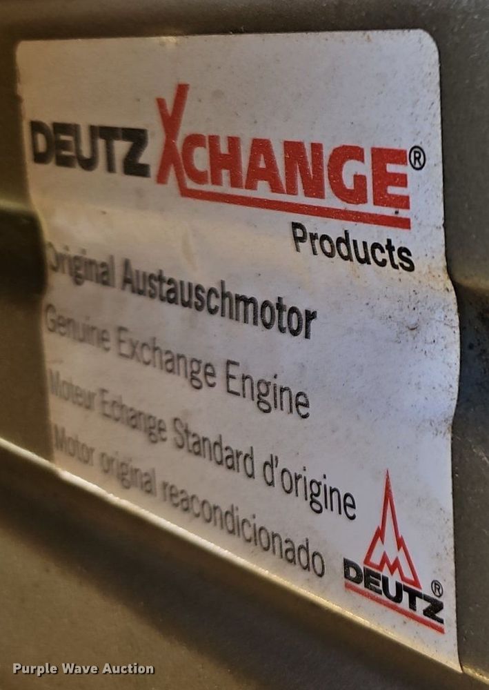 image for item EI3885 1999 Vermeer  SC752 stump grinder