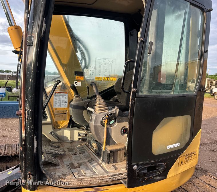 image for item EJ2795 2006 Caterpillar 308C mini excavator