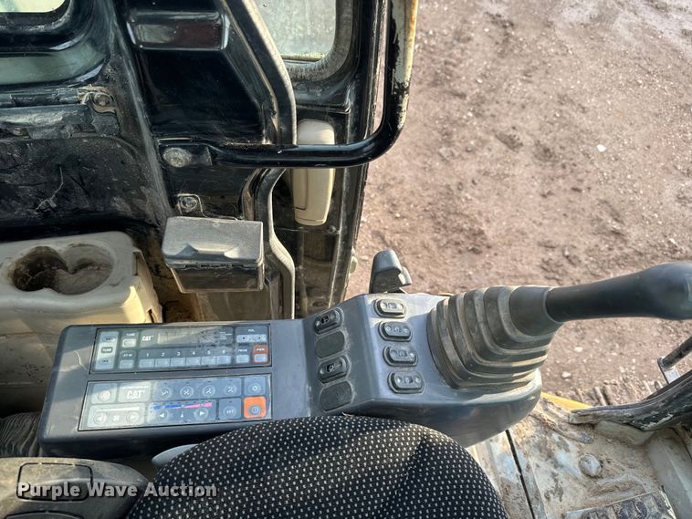 image for item EJ2795 2006 Caterpillar 308C mini excavator