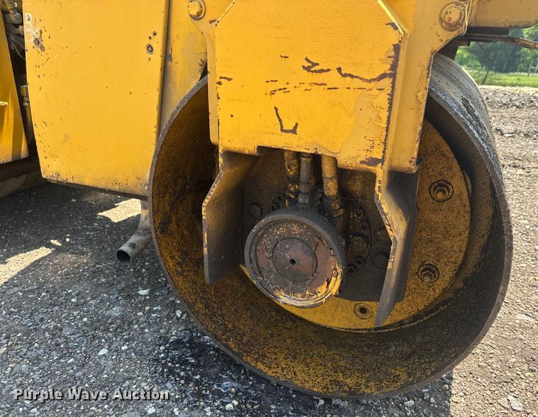image for item EJ2812 1988 Bomag BW120AD double drum roller