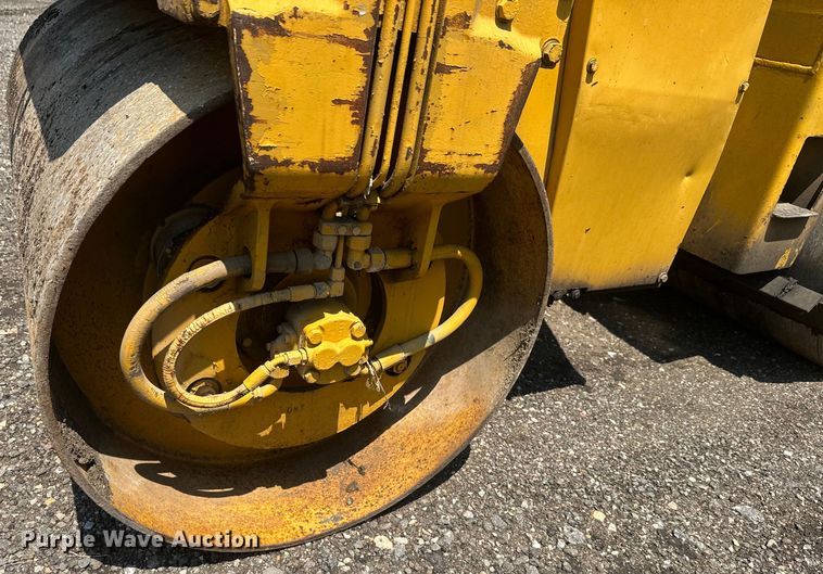 image for item EJ2812 1988 Bomag BW120AD double drum roller