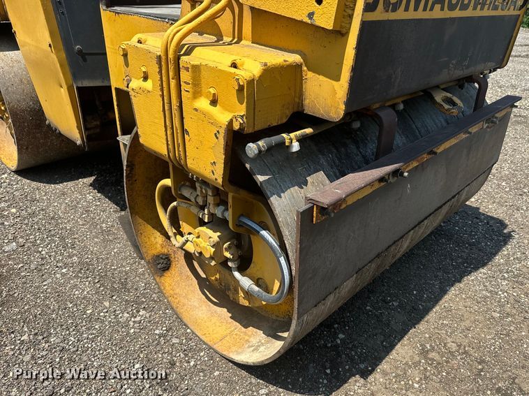 image for item EJ2812 1988 Bomag BW120AD double drum roller