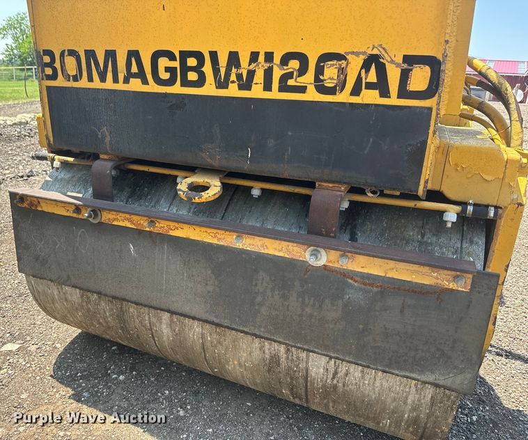 image for item EJ2812 1988 Bomag BW120AD double drum roller