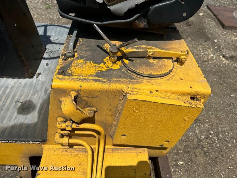 image for item EJ2812 1988 Bomag BW120AD double drum roller