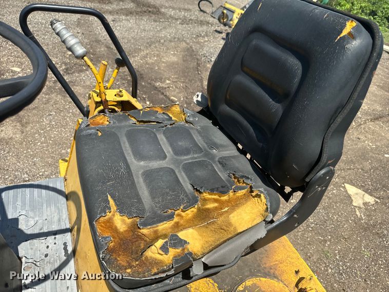 image for item EJ2812 1988 Bomag BW120AD double drum roller