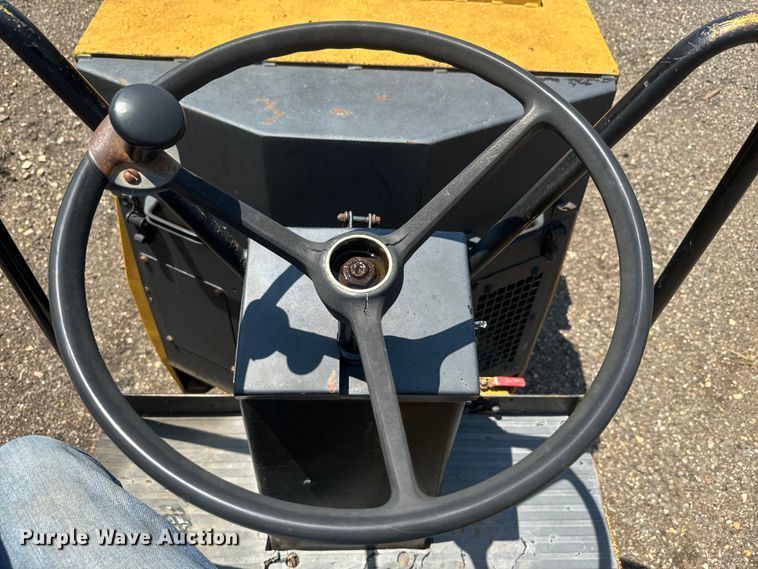 image for item EJ2812 1988 Bomag BW120AD double drum roller