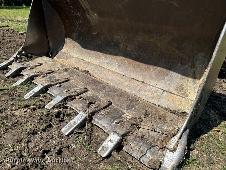 image for item EJ2814 1995 Caterpillar  963 B track loader