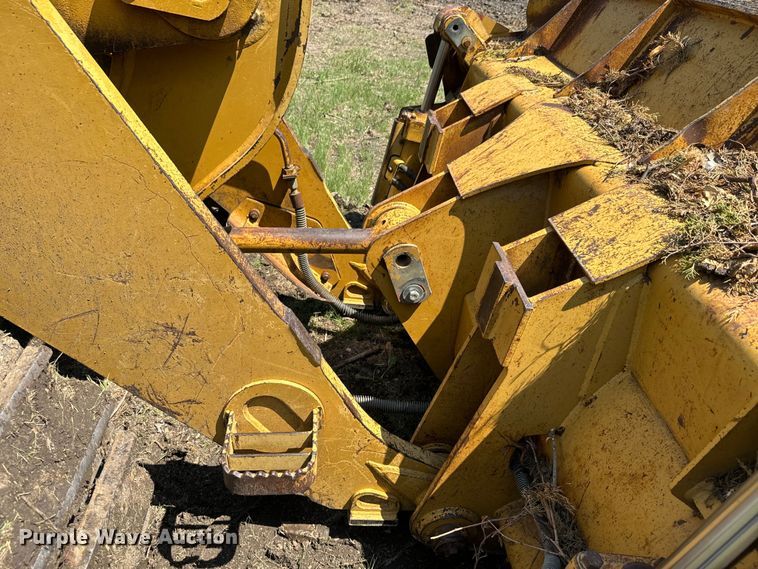 image for item EJ2814 1995 Caterpillar  963 B track loader