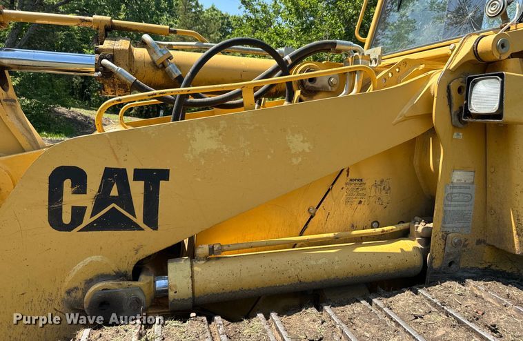 image for item EJ2814 1995 Caterpillar  963 B track loader