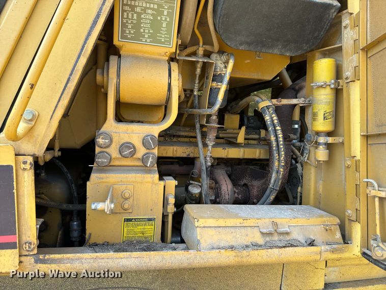 image for item EJ2814 1995 Caterpillar  963 B track loader