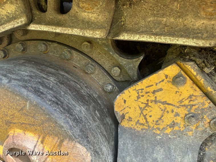 image for item EJ2814 1995 Caterpillar  963 B track loader