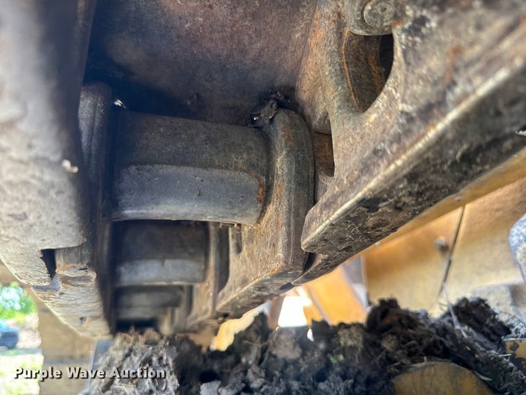 image for item EJ2814 1995 Caterpillar  963 B track loader