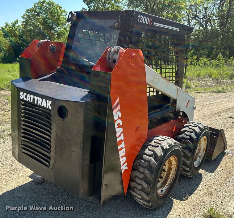 image for item EJ2832 Scat Trak 1300c skid steer loader