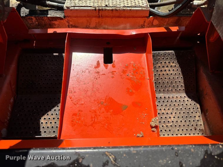 image for item EJ2832 Scat Trak 1300c skid steer loader