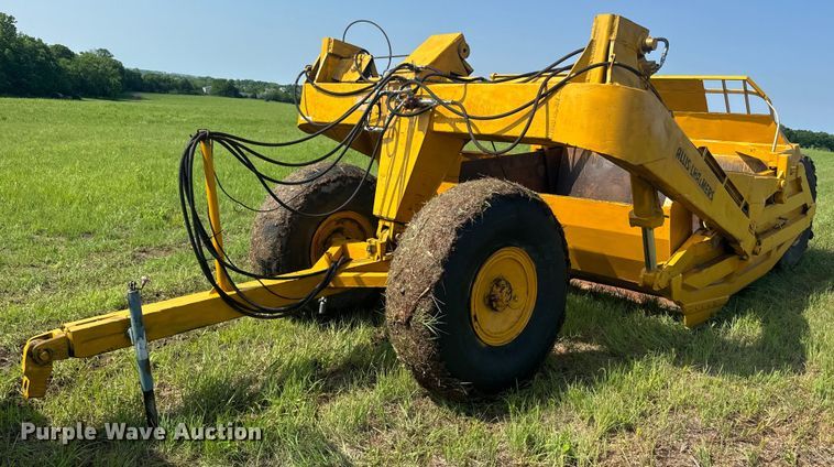 image for item EJ2833 Allis Chalmers AC108 scraper