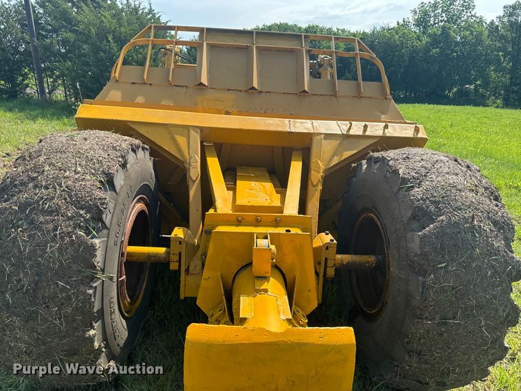 image for item EJ2833 Allis Chalmers AC108 scraper