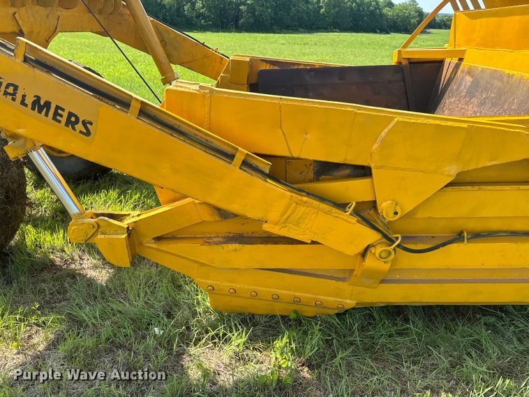 image for item EJ2833 Allis Chalmers AC108 scraper