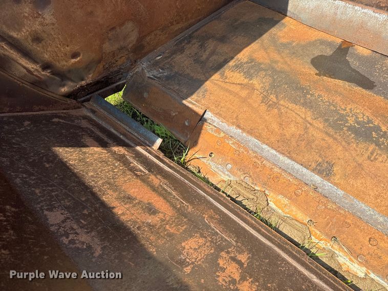 image for item EJ2833 Allis Chalmers AC108 scraper