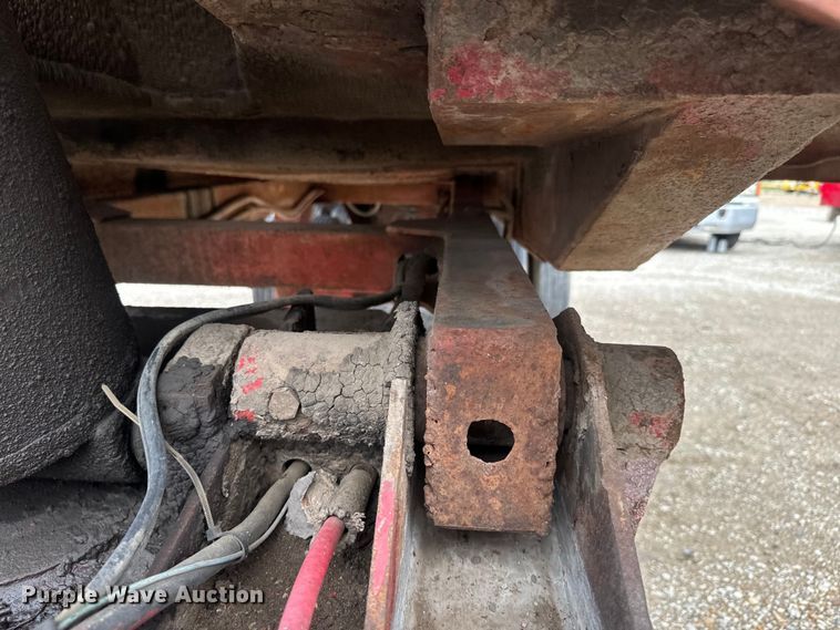 image for item EJ2835 1995 Hilbilt end dump trailer