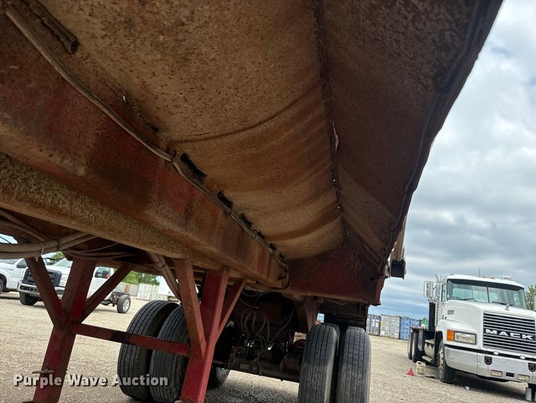 image for item EJ2835 1995 Hilbilt end dump trailer