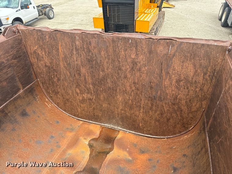 image for item EJ2835 1995 Hilbilt end dump trailer