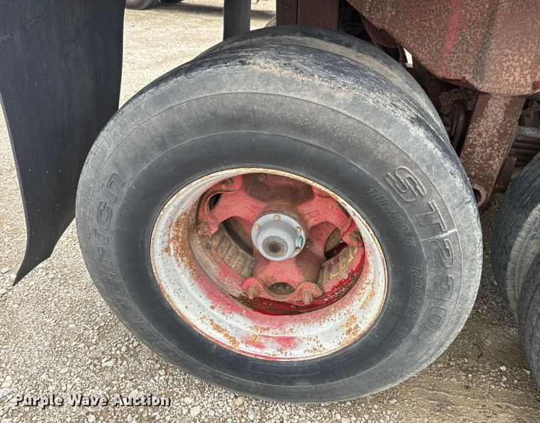 image for item EJ2835 1995 Hilbilt end dump trailer