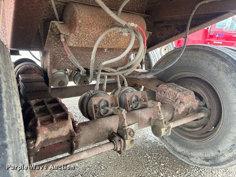 image for item EJ2835 1995 Hilbilt end dump trailer