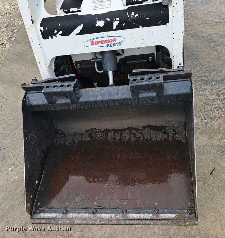 image for item EJ5374 2019 Bobcat  S70 skid steer loader