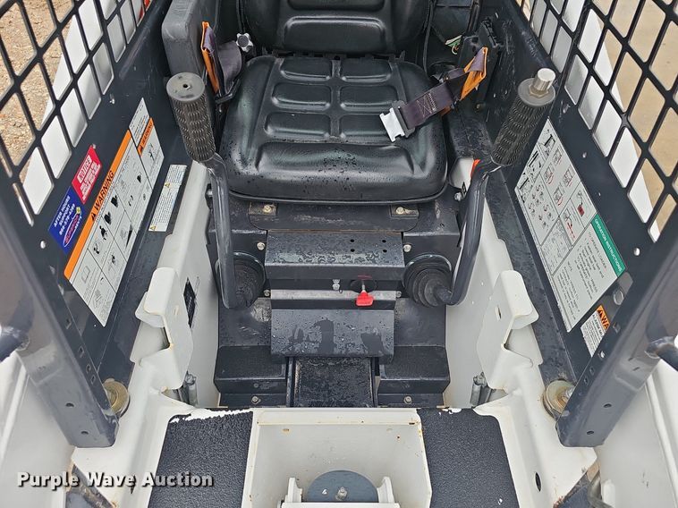 image for item EJ5374 2019 Bobcat  S70 skid steer loader