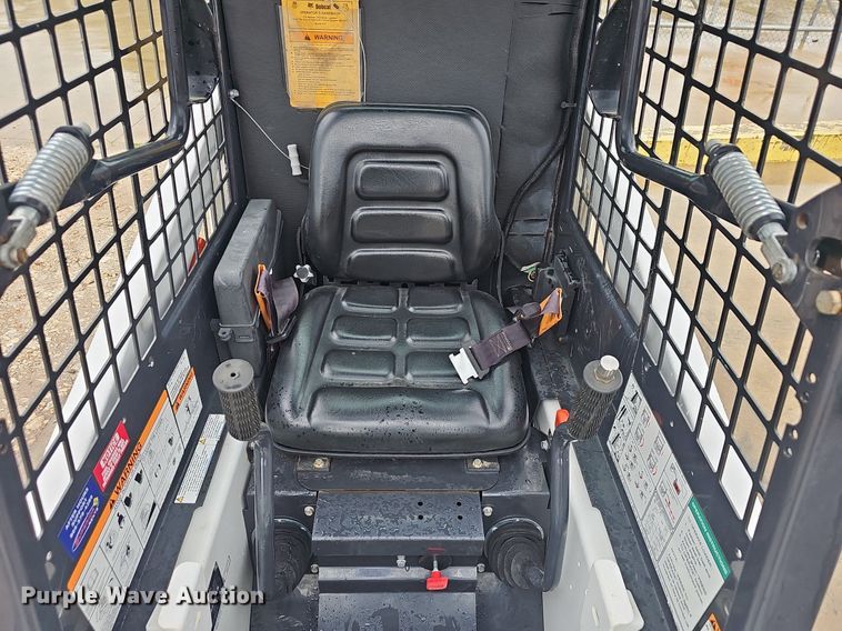 image for item EJ5374 2019 Bobcat  S70 skid steer loader